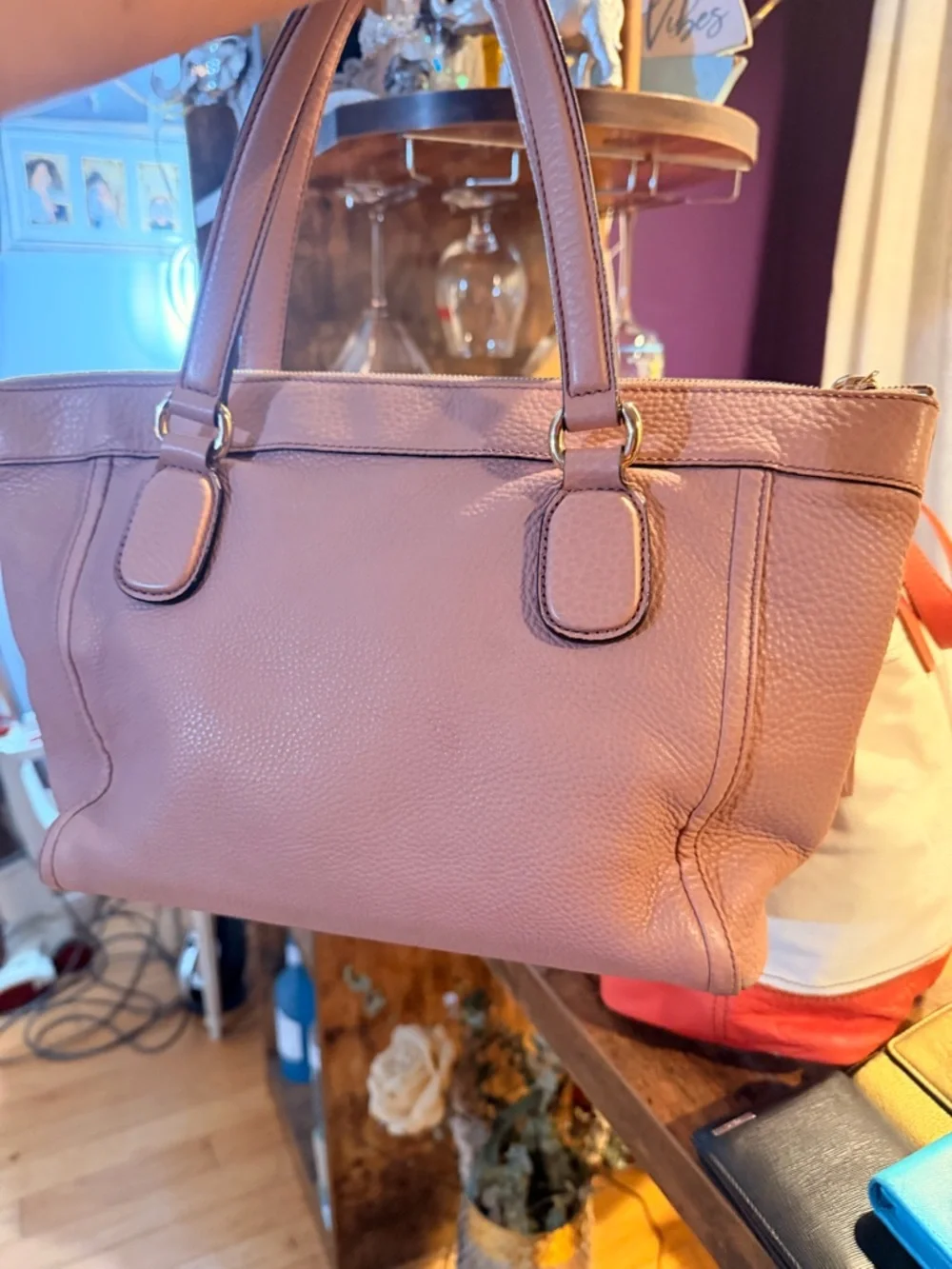 Gucci Blush Pink Pebbled Leather Tote with Tassel - Picture 3 of 10
